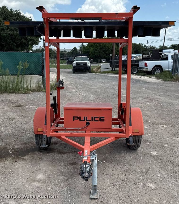 image for item DX5622 2017 Hi-Way Safety Arrowboard arrow board trailer