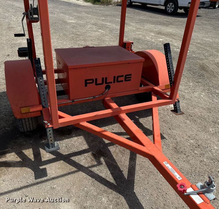 image for item DX5622 2017 Hi-Way Safety Arrowboard arrow board trailer