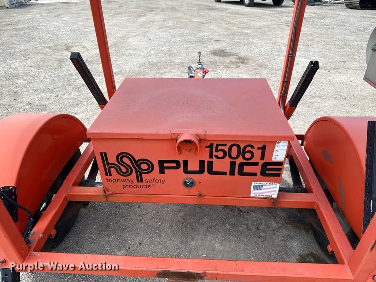 image for item DX5622 2017 Hi-Way Safety Arrowboard arrow board trailer