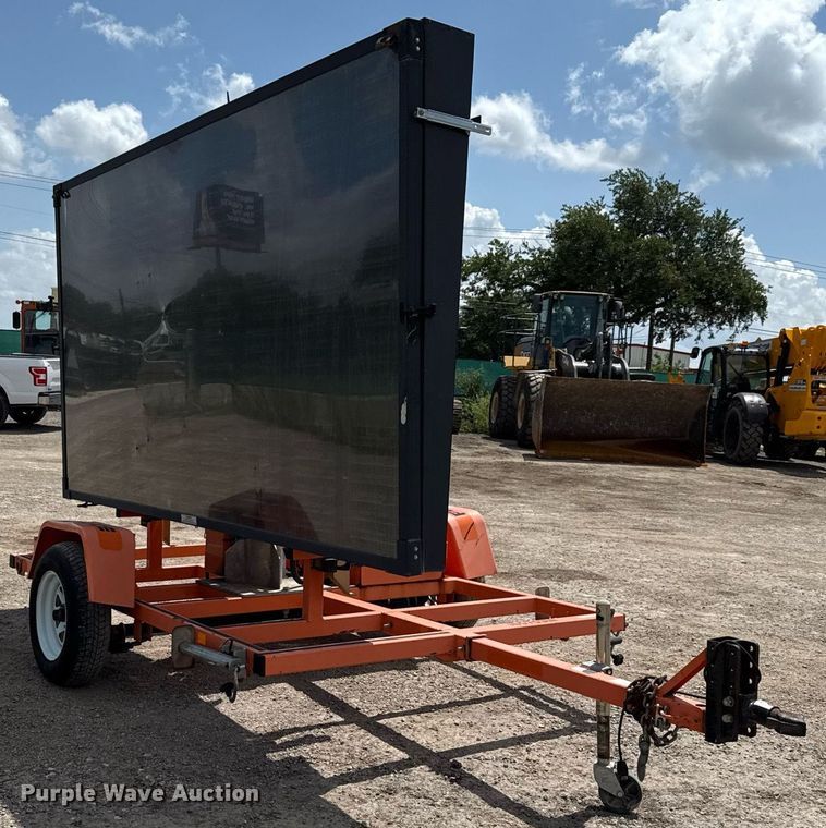 image for item DX5623 2017 Wanco WTLMB message board trailer