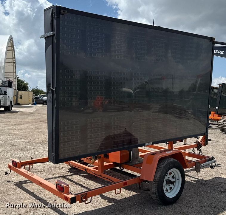 image for item DX5623 2017 Wanco WTLMB message board trailer