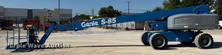 image for item DX5673 2013 Genie S-85 boom lift