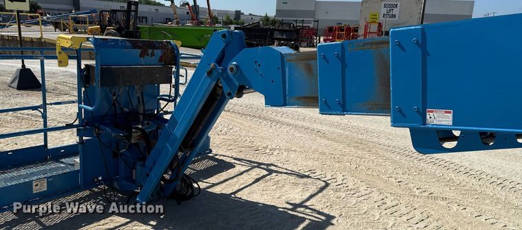 image for item DX5673 2013 Genie S-85 boom lift