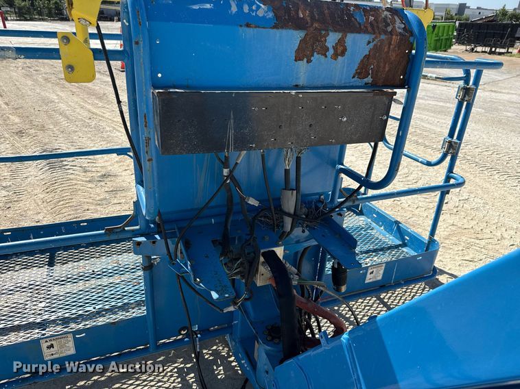 image for item DX5673 2013 Genie S-85 boom lift