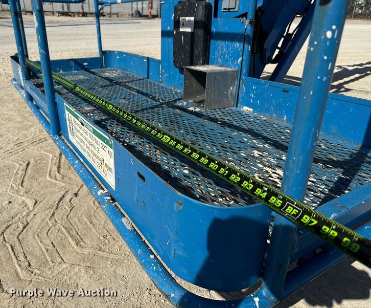 image for item DX5673 2013 Genie S-85 boom lift