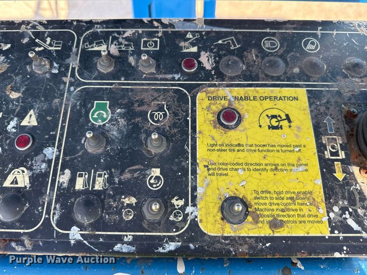 image for item DX5673 2013 Genie S-85 boom lift