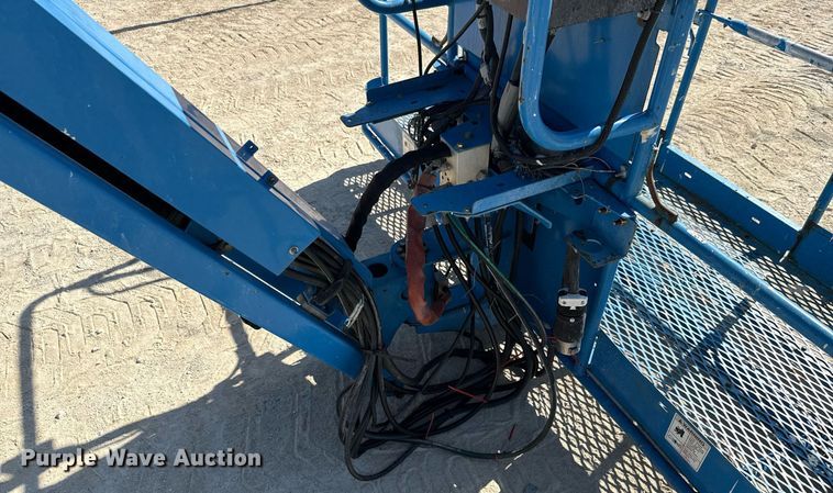 image for item DX5673 2013 Genie S-85 boom lift