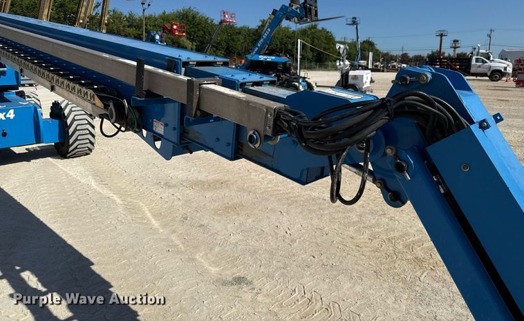 image for item DX5673 2013 Genie S-85 boom lift