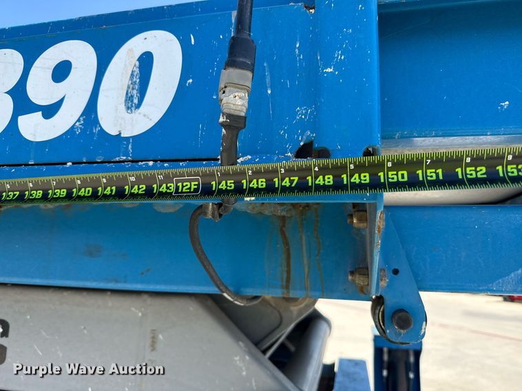 image for item DX5674 2013 Genie GS-4390 scissor lift