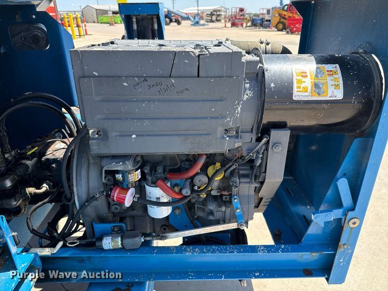 image for item DX5674 2013 Genie GS-4390 scissor lift