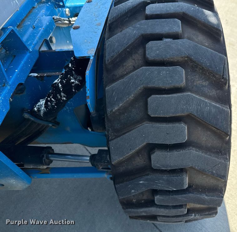 image for item DX5674 2013 Genie GS-4390 scissor lift