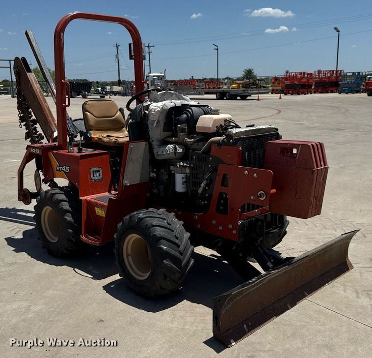 image for item DX5682 2017 Ditch Witch RT45 trencher