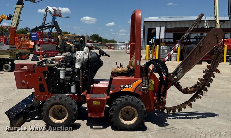 image for item DX5682 2017 Ditch Witch RT45 trencher