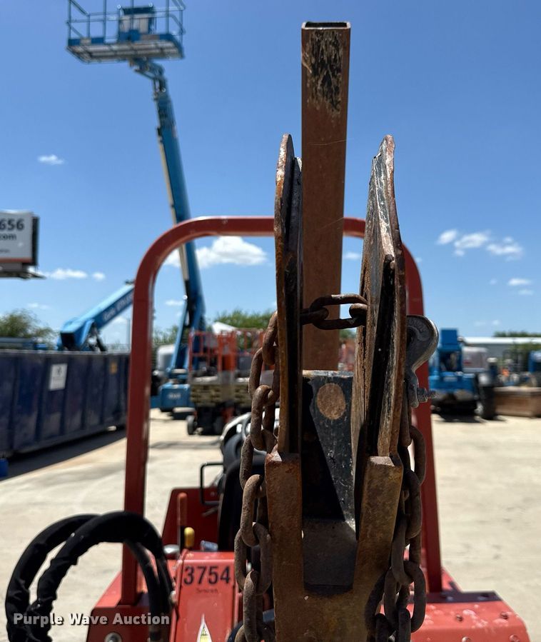 image for item DX5682 2017 Ditch Witch RT45 trencher