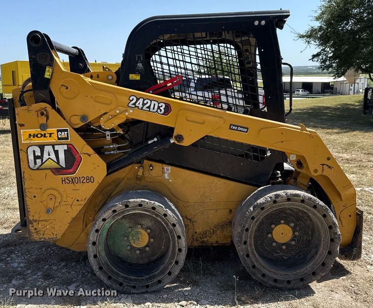 MINI CARGADOR SOBRE RUEDAS 2020 CATERPILLAR 242D3