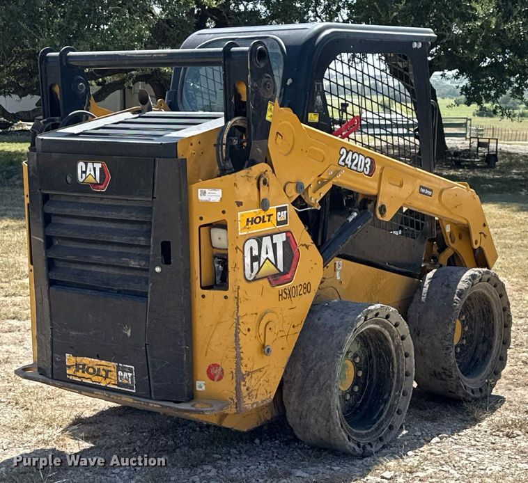 MINI CARGADOR SOBRE RUEDAS 2020 CATERPILLAR 242D3