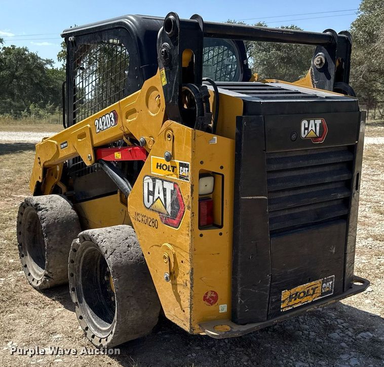 image for item DX5692 2020 Caterpillar 242D3 skid steer loader