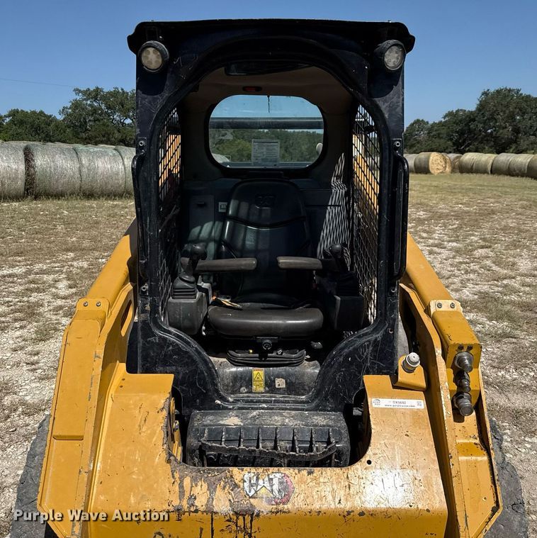 image for item DX5692 2020 Caterpillar 242D3 skid steer loader