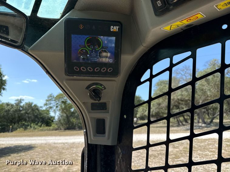 image for item DX5692 2020 Caterpillar 242D3 skid steer loader