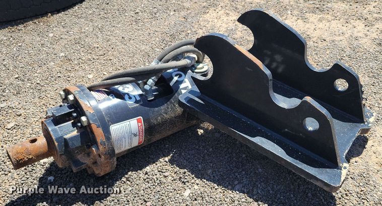 image for item DX7040 Kubota EA35 mini excavator auger