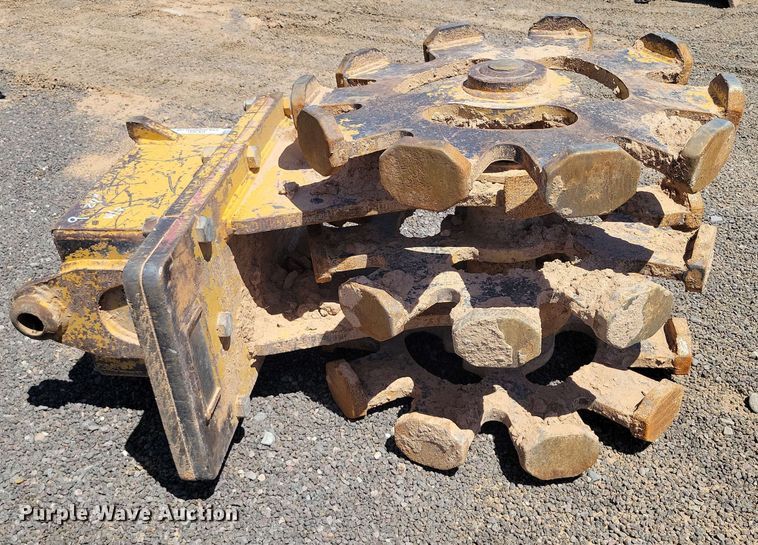 image for item DX7041 Rockland BOHP-ETF-11R compaction wheel