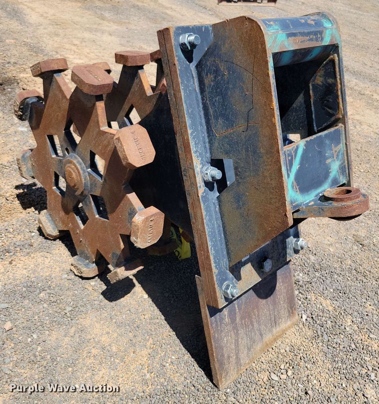 image for item DX7044 Caterpillar 28