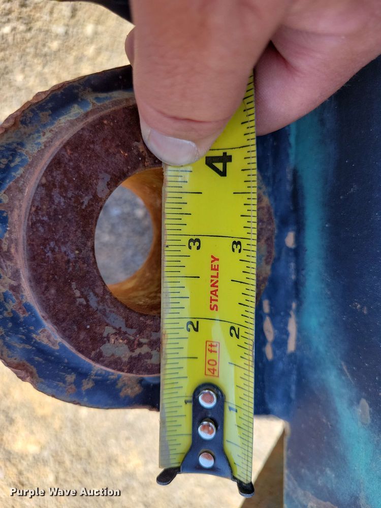 image for item DX7044 Caterpillar 28