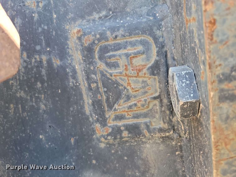 image for item DX7044 Caterpillar 28