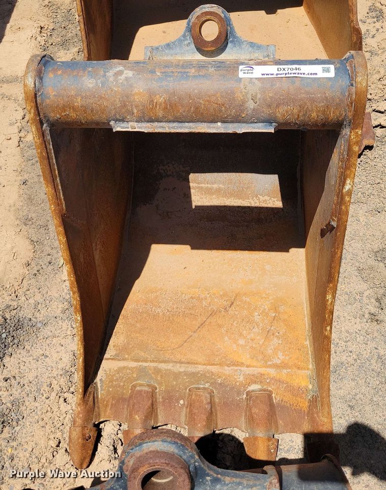 image for item DX7046 Caterpillar 24