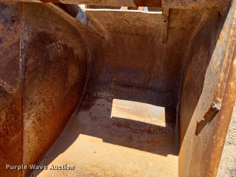 image for item DX7046 Caterpillar 24