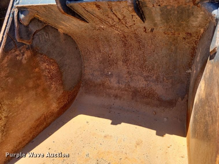 image for item DX7047 Caterpillar 36