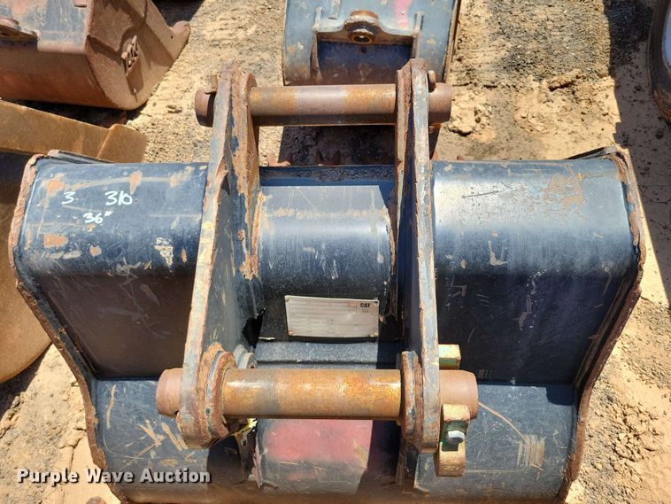 image for item DX7047 Caterpillar 36