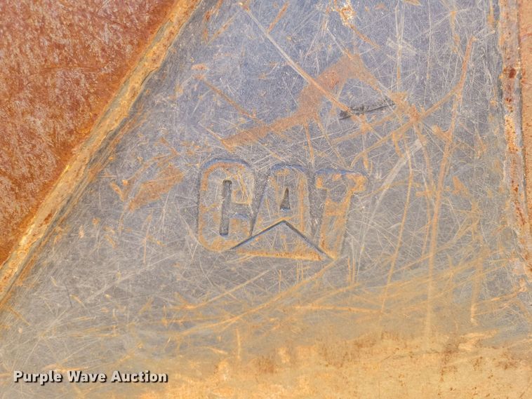 image for item DX7047 Caterpillar 36