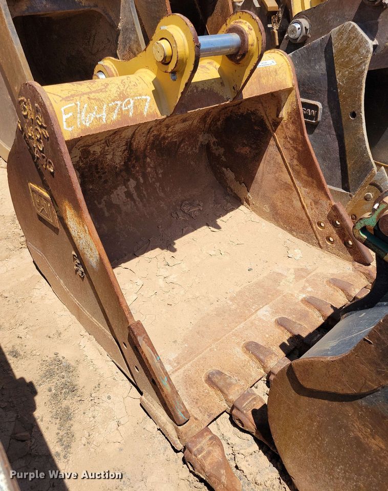 image for item DX7048 Caterpillar 48