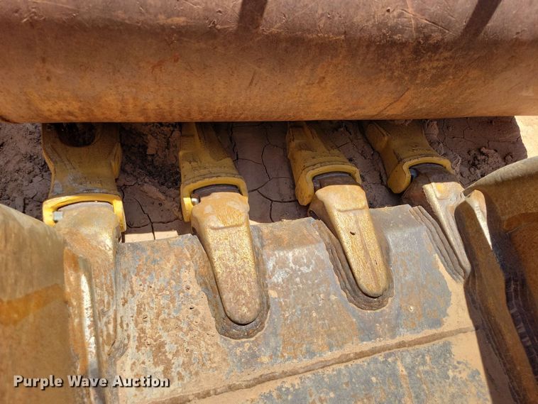 image for item DX7049 Rockland excavator bucket