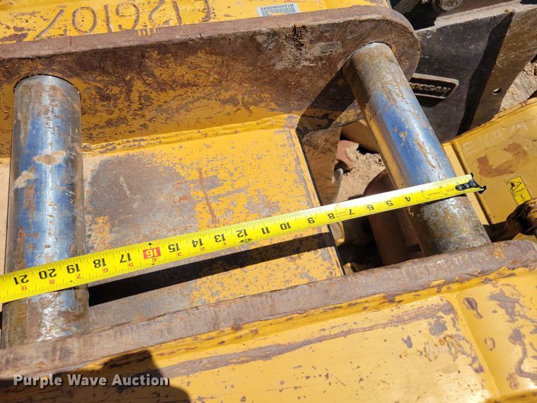 image for item DX7049 Rockland excavator bucket