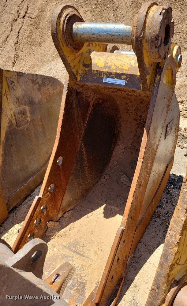 image for item DX7050 Caterpillar 30