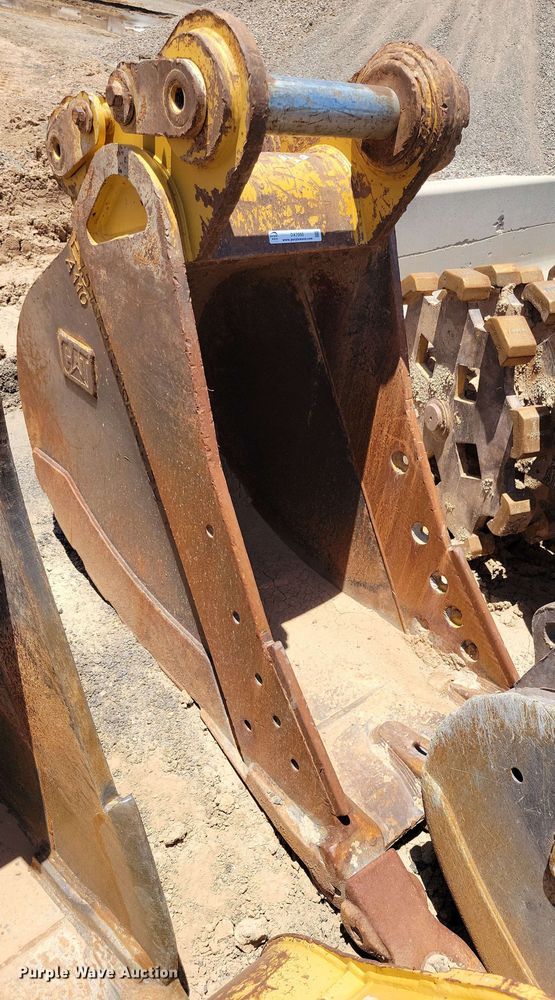 image for item DX7050 Caterpillar 30