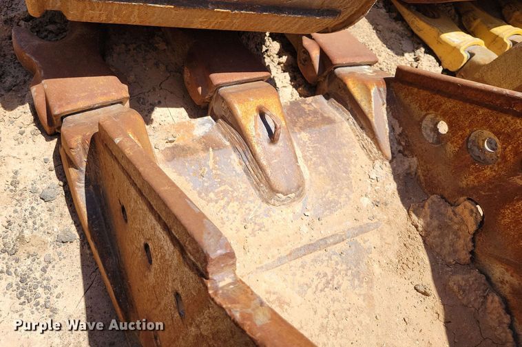 image for item DX7050 Caterpillar 30