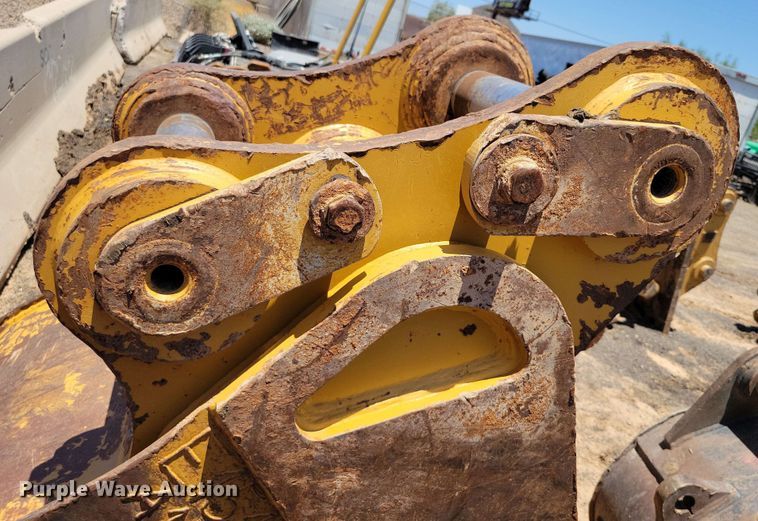 image for item DX7050 Caterpillar 30