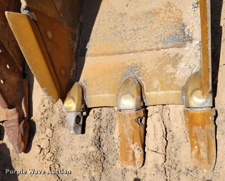 image for item DX7051 Doosan 24