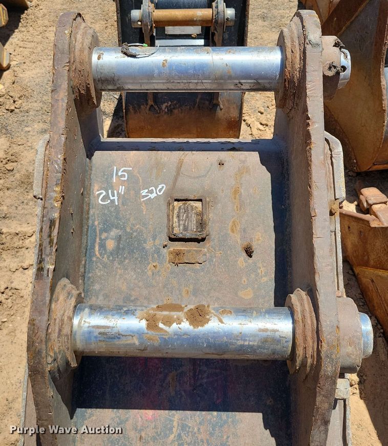 image for item DX7051 Doosan 24