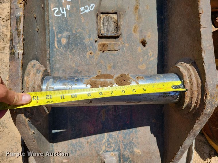 image for item DX7051 Doosan 24