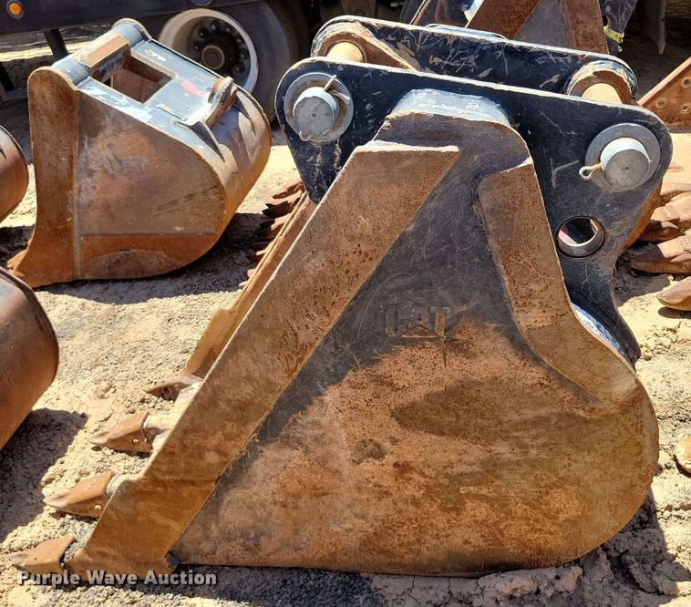 image for item DX7052 Caterpillar 24