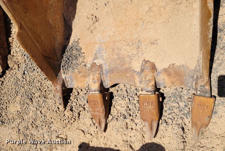 image for item DX7052 Caterpillar 24