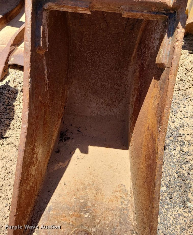 image for item DX7056 Kubota K7917 mini excavator bucket