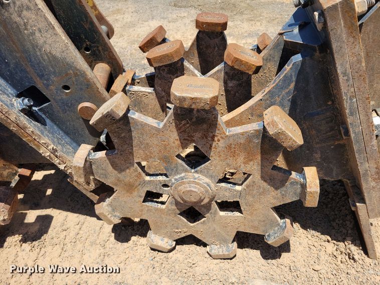 image for item DX7057 Caterpillar 22