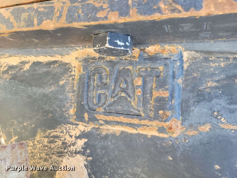 image for item DX7057 Caterpillar 22