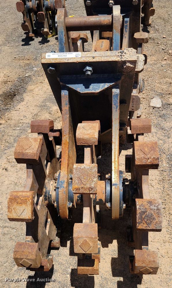 image for item DX7058 Caterpillar 22