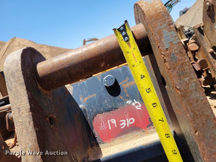 image for item DX7058 Caterpillar 22